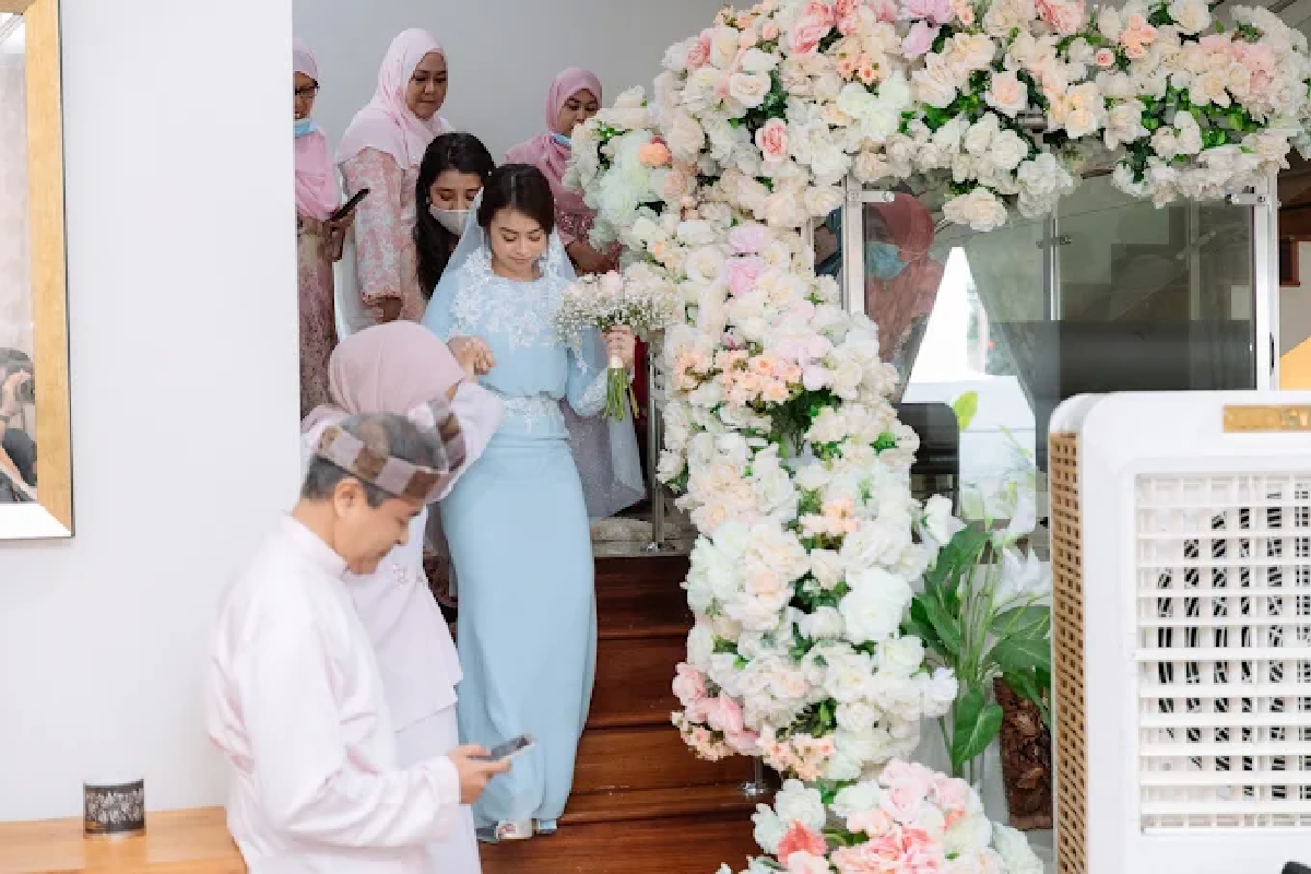 Perincian Busana Pengantin 3